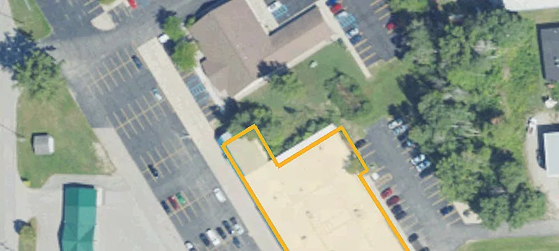 663 Cedar Ave