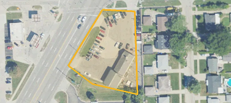 33000 Groesbeck Hwy