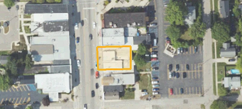 129 Main St