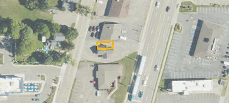 832 Main St