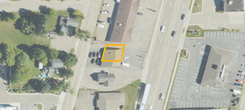 824 Main St