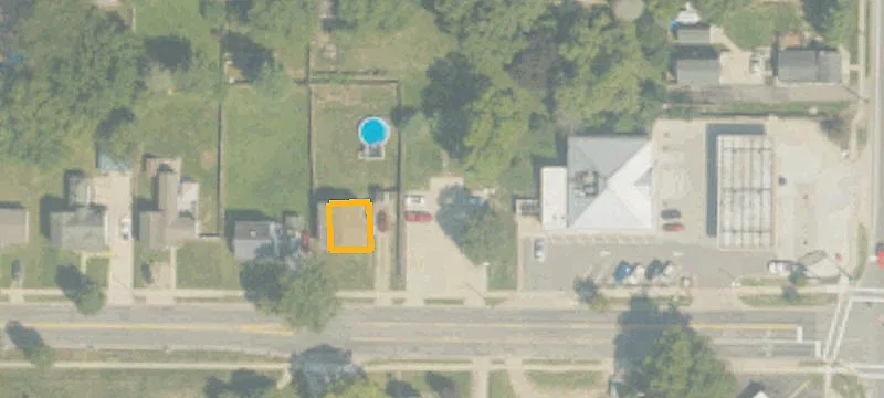 418 Main St