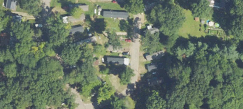 271 Lakeside Dr