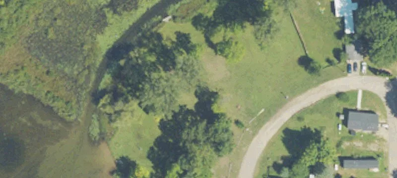 277 Lakeside Dr