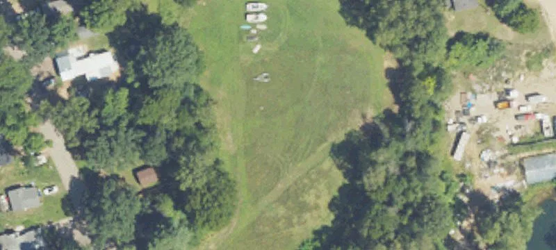 277 Lakeside Dr