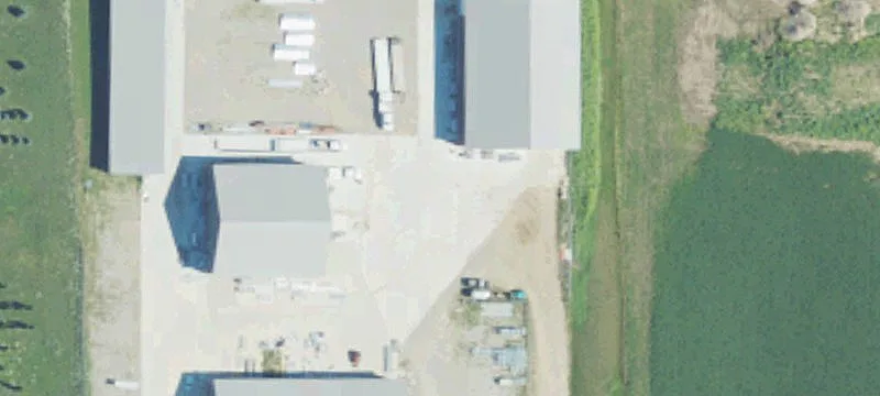 3200 M 21