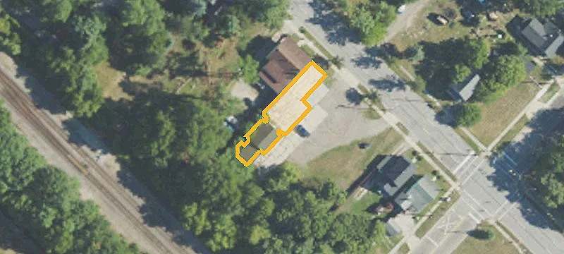 211 Cass Ave