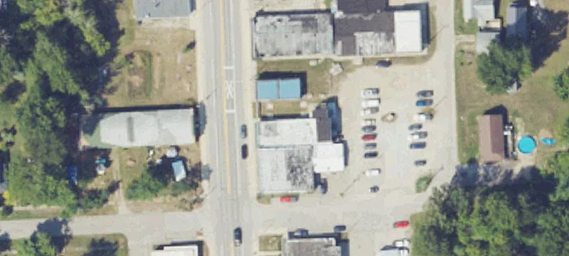 3132 Main St
