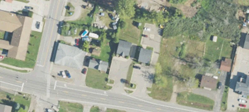 5276 Pointe Tremble Rd
