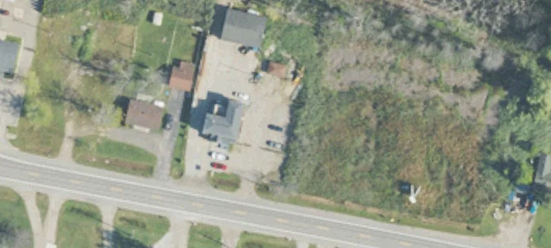 5212 Pointe Tremble Rd