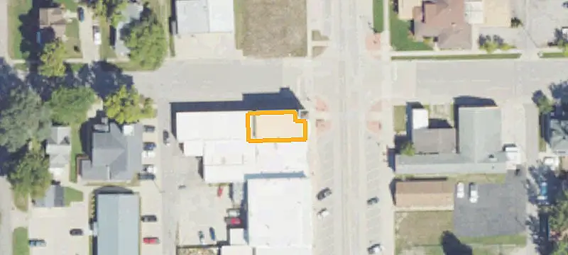 135 Main St
