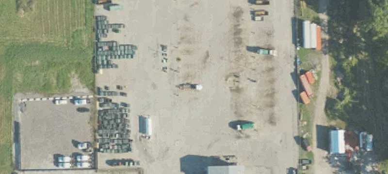 3005 Petit St