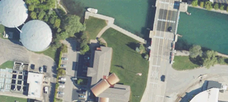 702 Riverside Ave