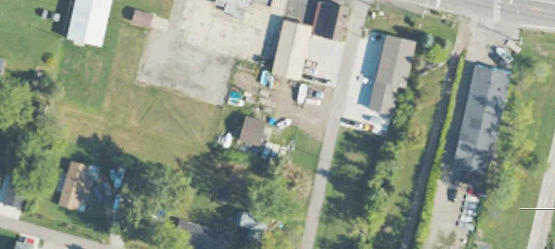 9760 Pointe Tremble Ln