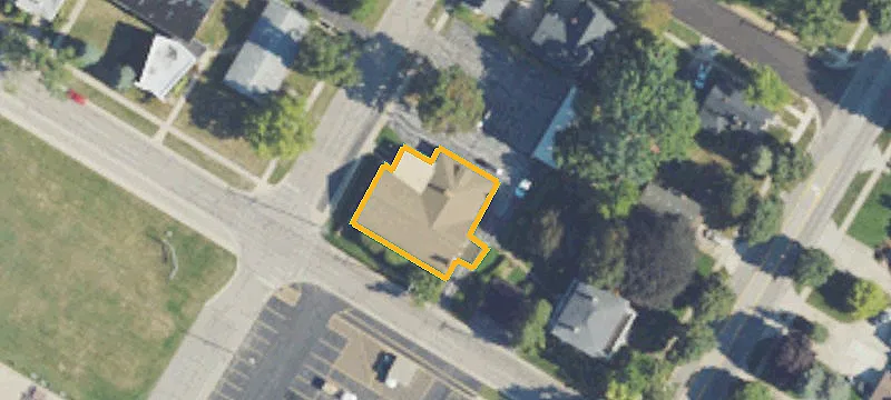 1422 Michigan St