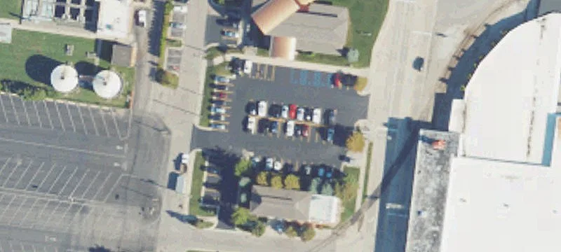 812 Riverside Ave