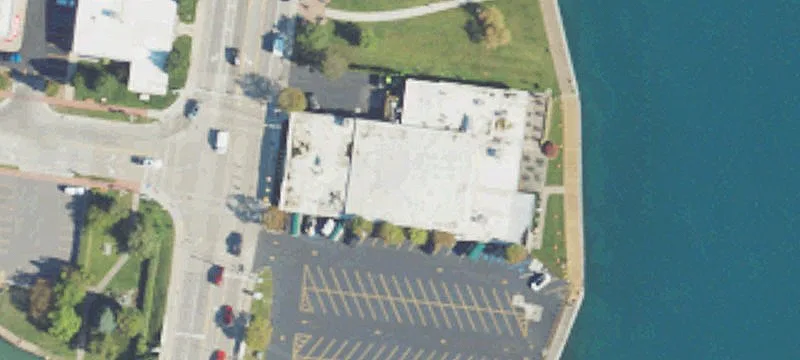525 Riverside Ave