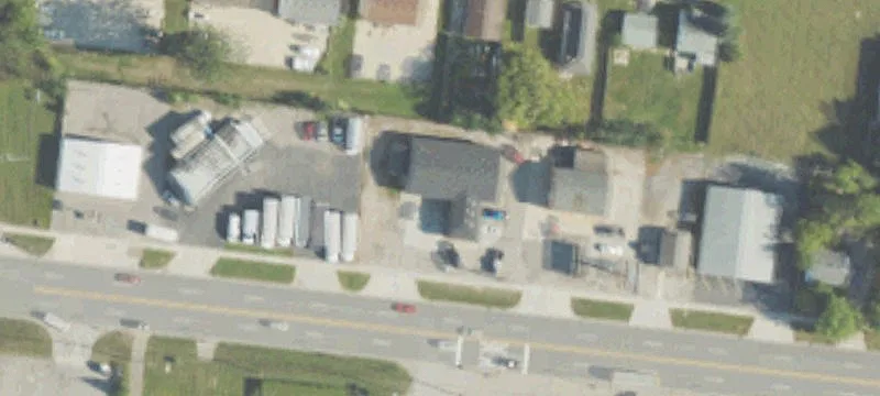 2543 Lapeer Ave