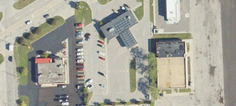 2425 Gratiot Blvd