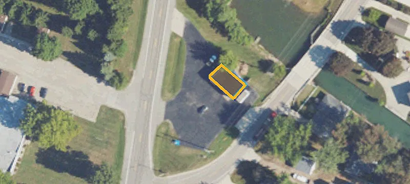 5658 Pointe Dr
