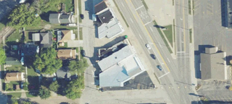 1615 Pne Grv Ave