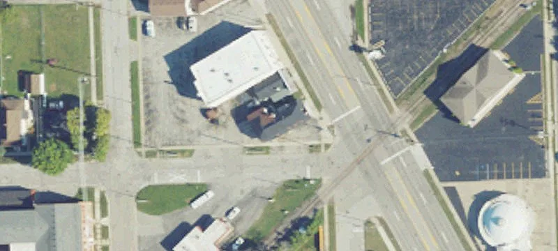 1703 Pne Grv Ave