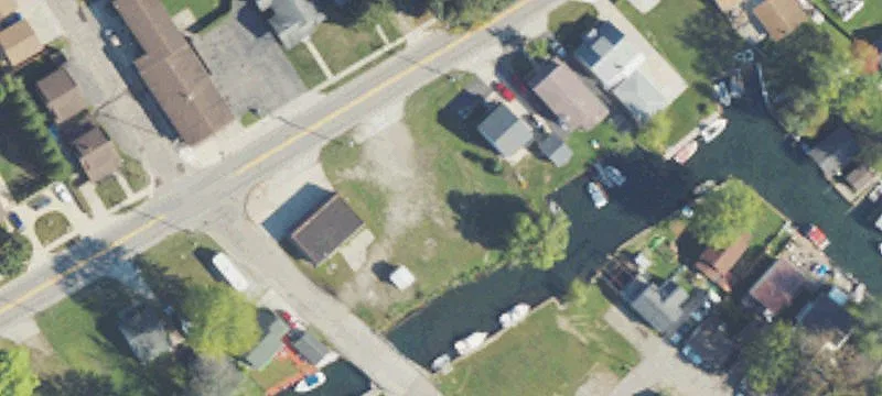 2210 Saint Clair Riv Dr
