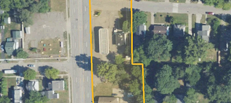 215 Ecorse Rd