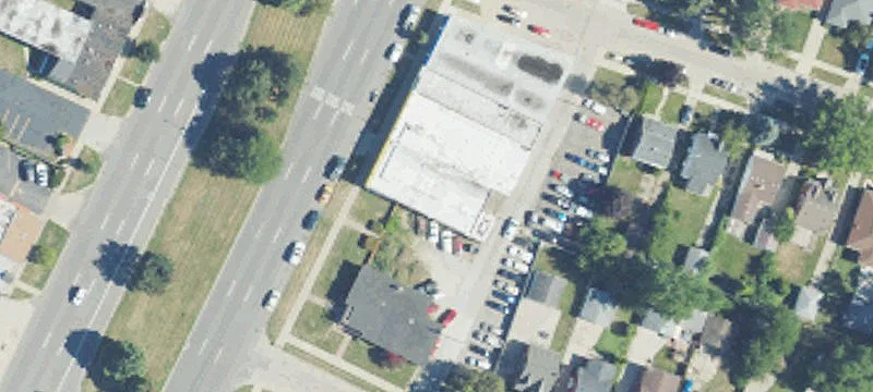 22130 Gratiot Ave