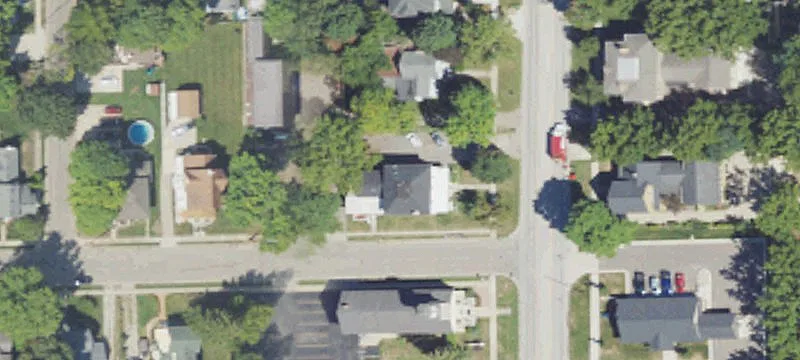 196 Main St
