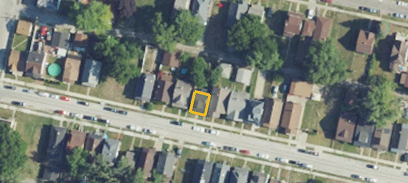 38 Ridge St