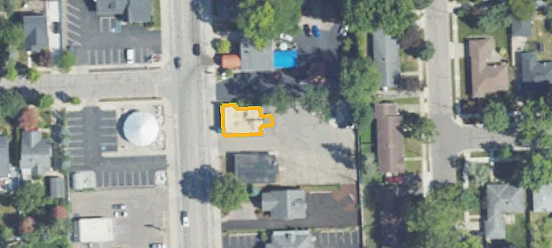 1205 Main St