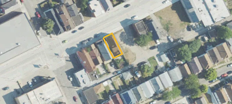 2222 Caniff St