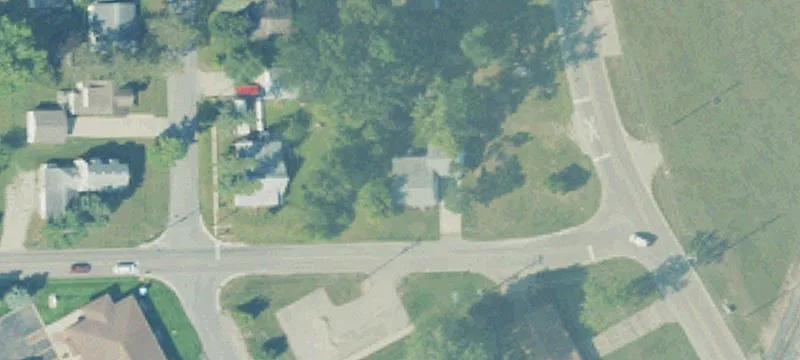 301 Oak St