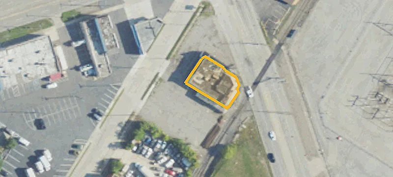 2215 Schaefer Rd