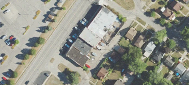915 Orch Lk Rd