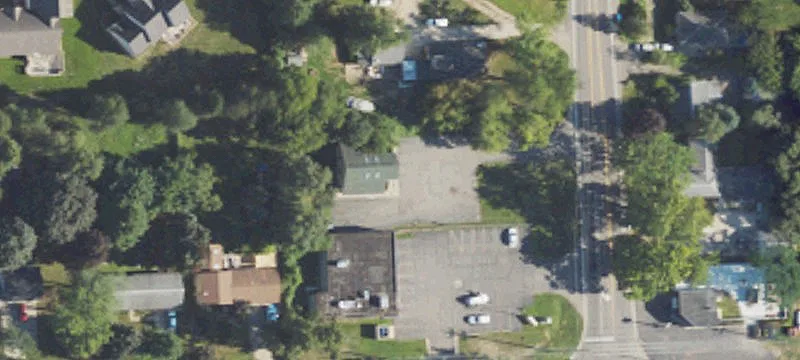 2735 Benstein Rd