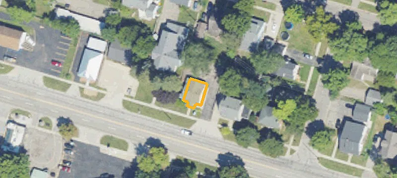 301 Grand Riv Ave, Unit 4