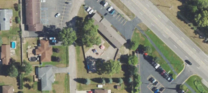 3881 Highland Rd