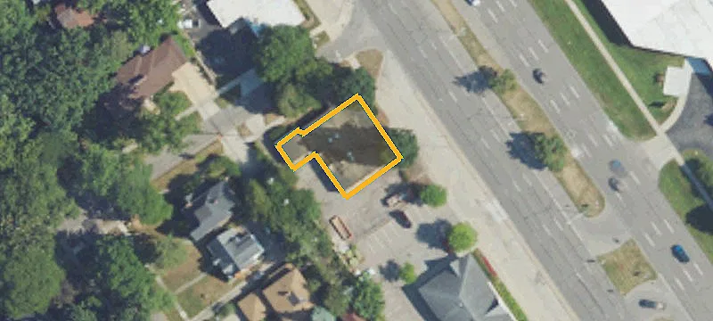 26125 Woodward Ave