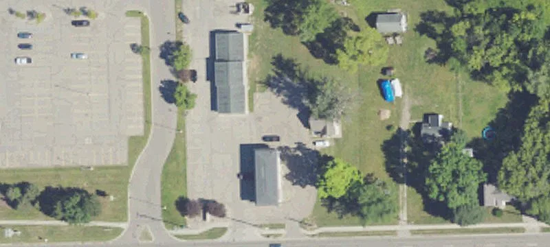 9039 Davison Rd