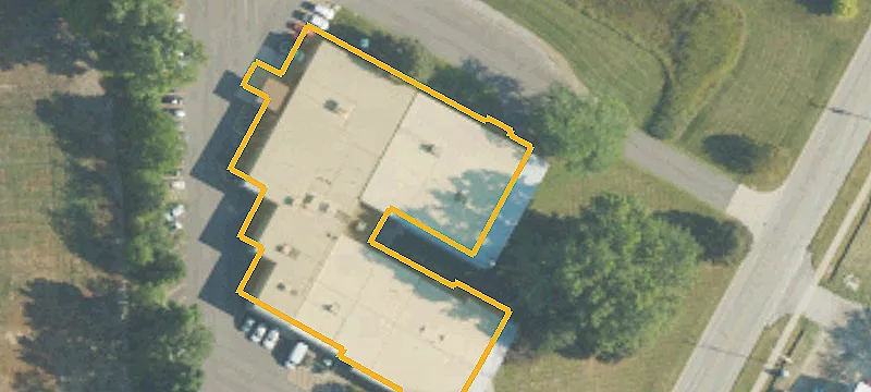 1325 Woodland Dr