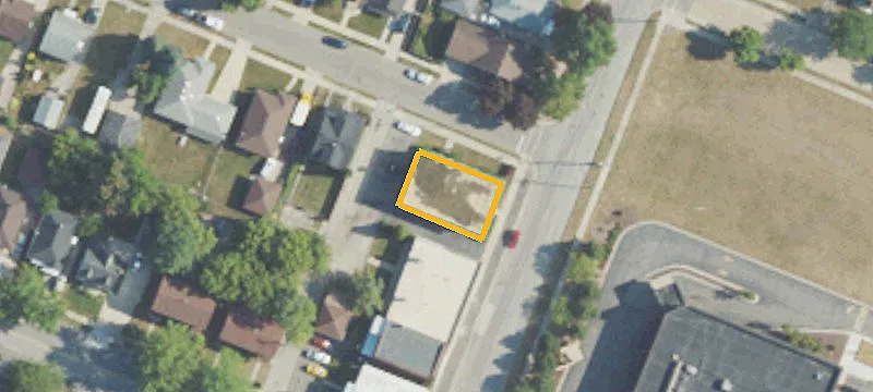 2406 Ft Park Blvd