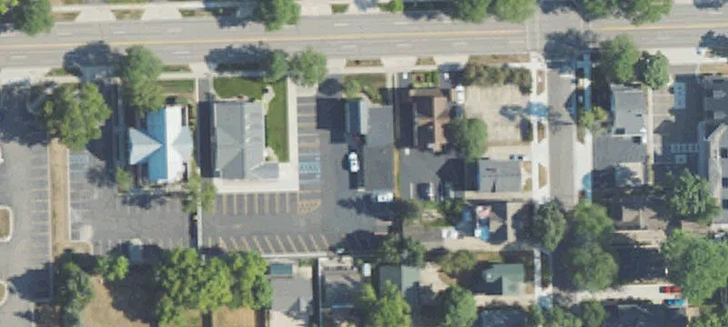 415 University Dr