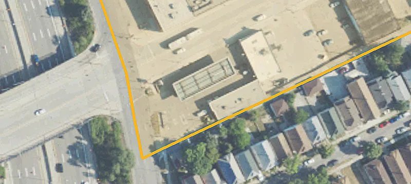 2000 Caniff St