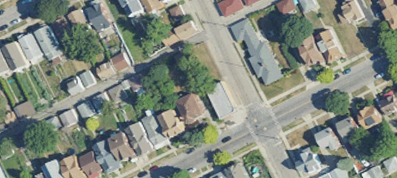 3985 Caniff St