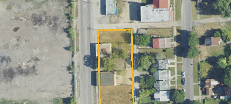 19724 John R St