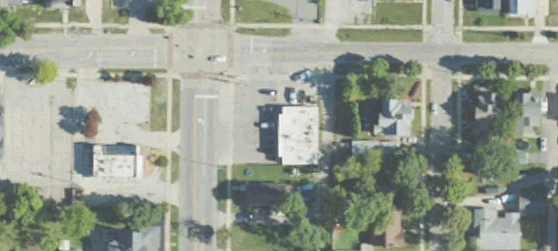900 Cass Ave