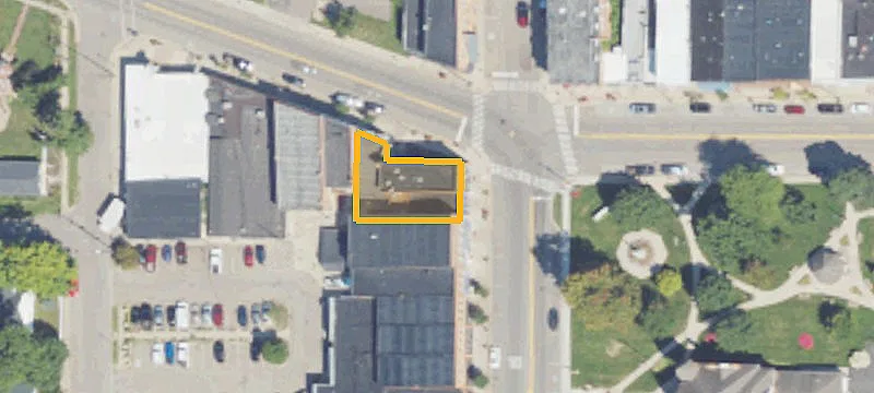 100 Clinton St, Unit 8