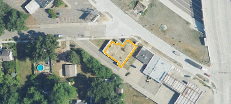 22655 Chrysler Dr